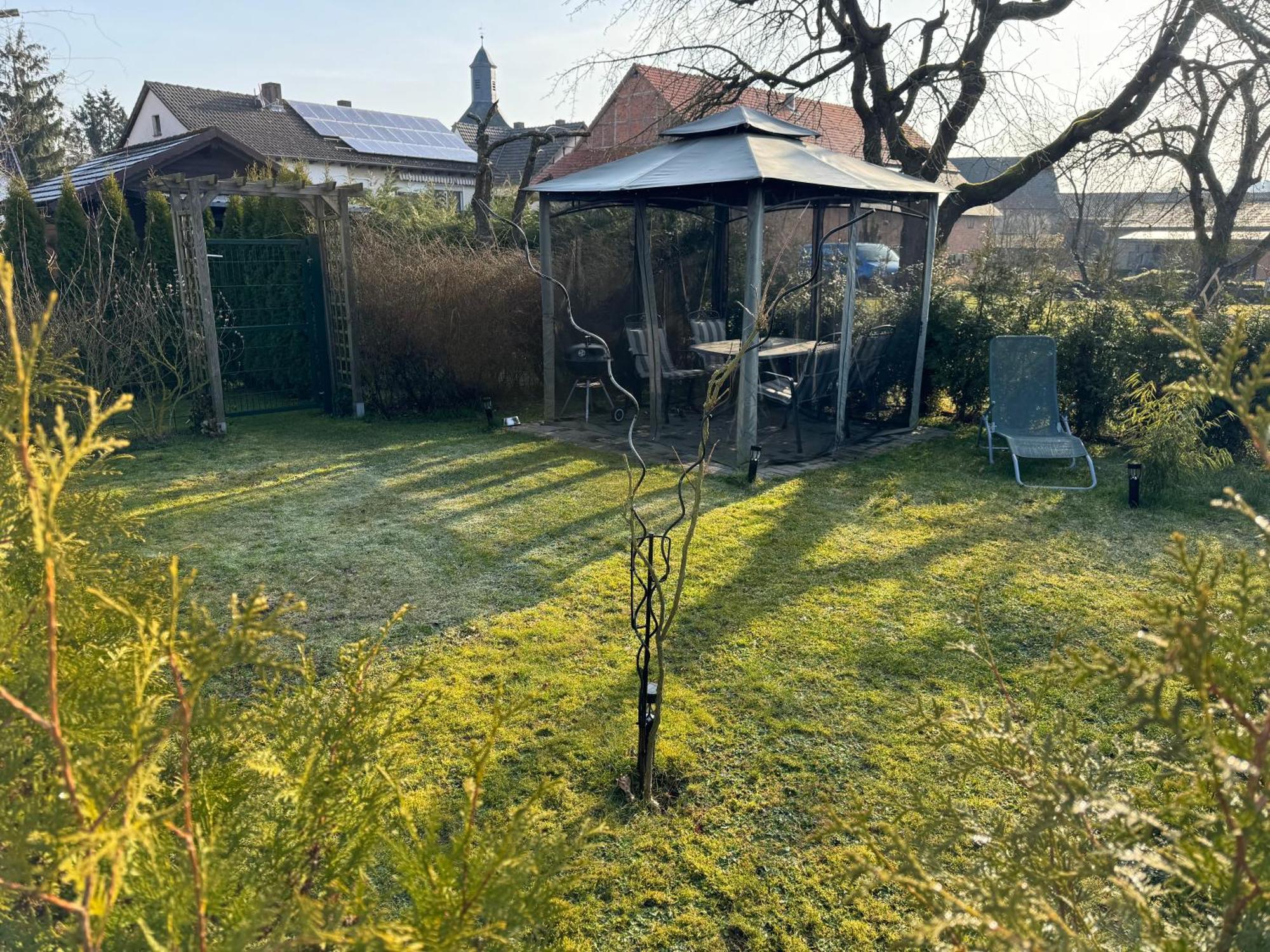 Ferienwohnung Am See Dillich - Ruhige Lage - Eigener Garten - Direkt Neben Einem Natursee Borken  Εξωτερικό φωτογραφία
